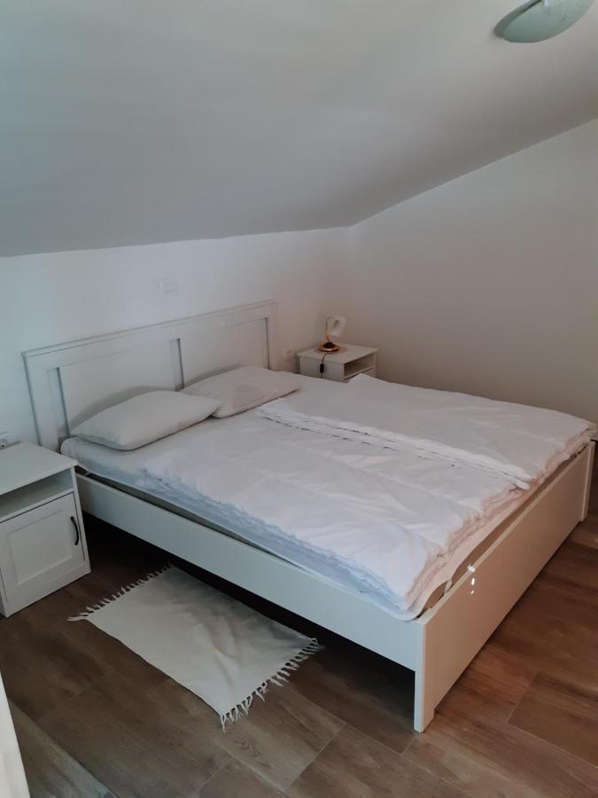 Apartment Finderli บูเซต ภายนอก รูปภาพ