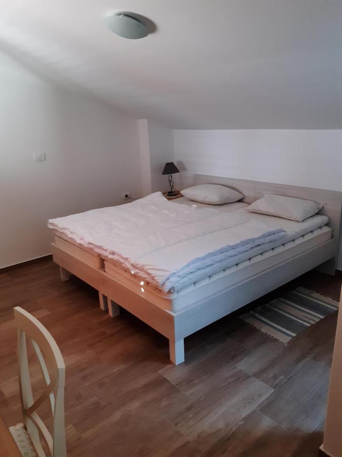 Apartment Finderli บูเซต ภายนอก รูปภาพ