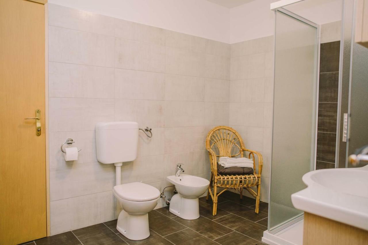 Apartment Finderli บูเซต ภายนอก รูปภาพ