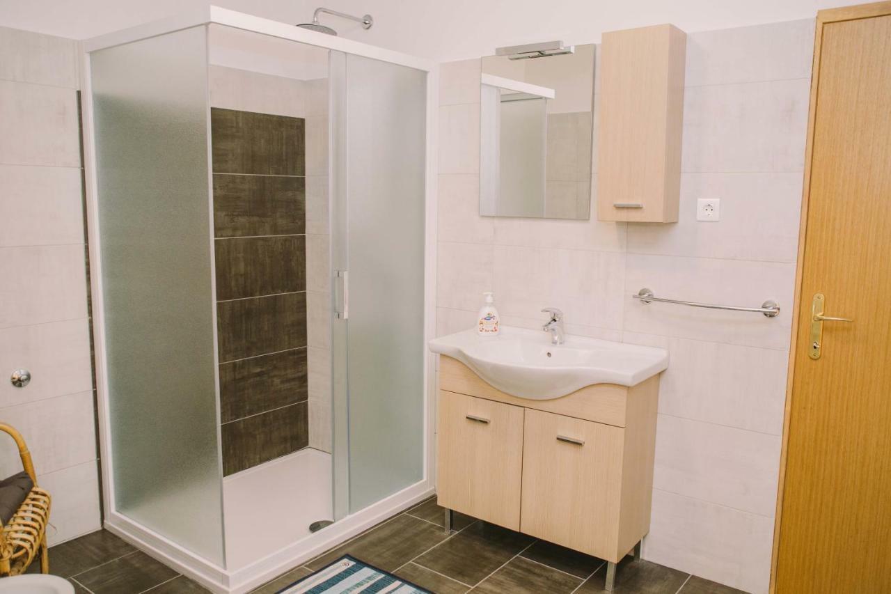 Apartment Finderli บูเซต ภายนอก รูปภาพ